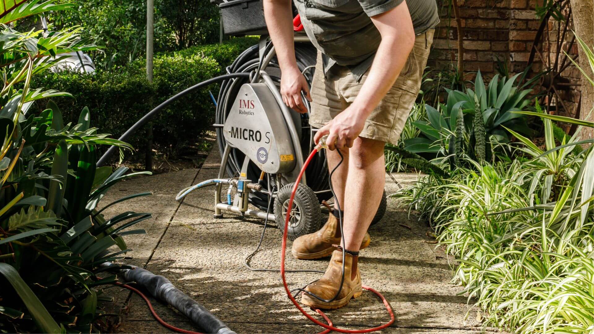 robotic cutting hose connection